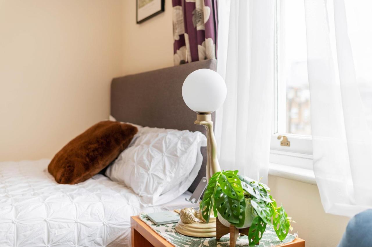 Elegant Art Deco Whole Apartment - 2Mins To Hyde Park, 8Mins To Bayswater, Nottinghill, Paddington London Kültér fotó