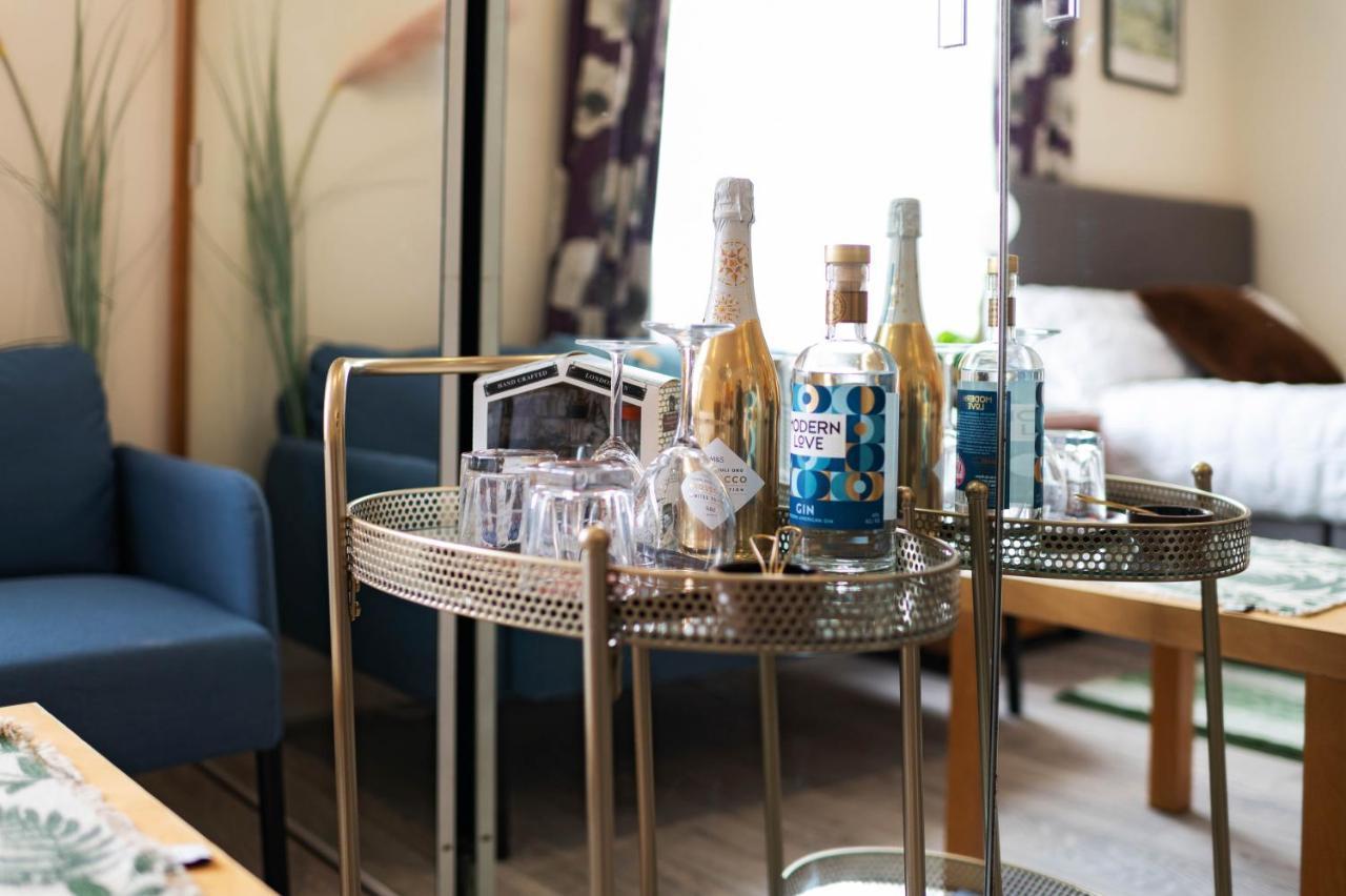 Elegant Art Deco Whole Apartment - 2Mins To Hyde Park, 8Mins To Bayswater, Nottinghill, Paddington London Kültér fotó