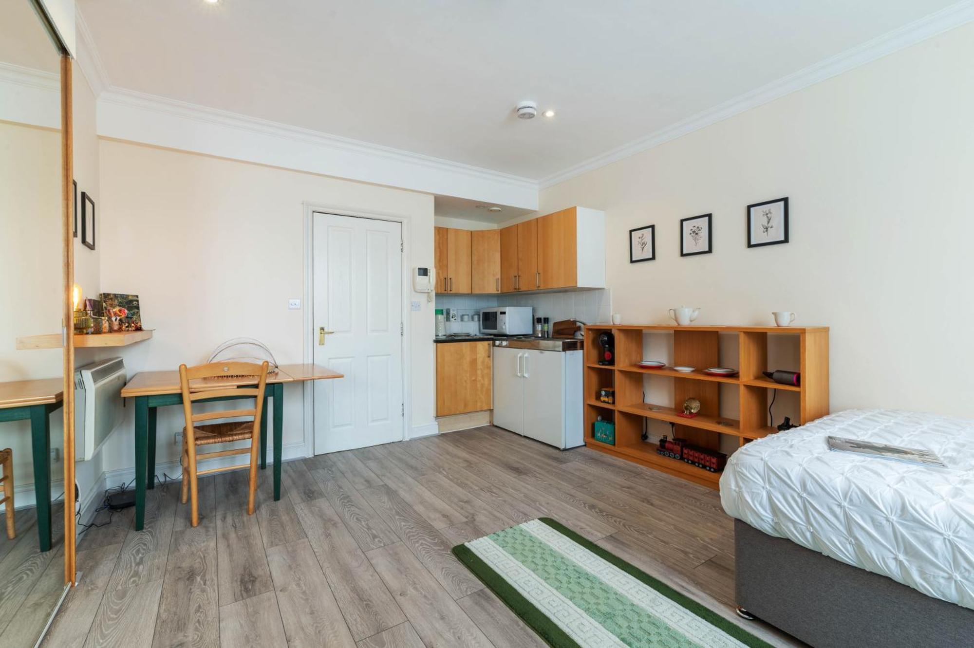 Elegant Art Deco Whole Apartment - 2Mins To Hyde Park, 8Mins To Bayswater, Nottinghill, Paddington London Kültér fotó